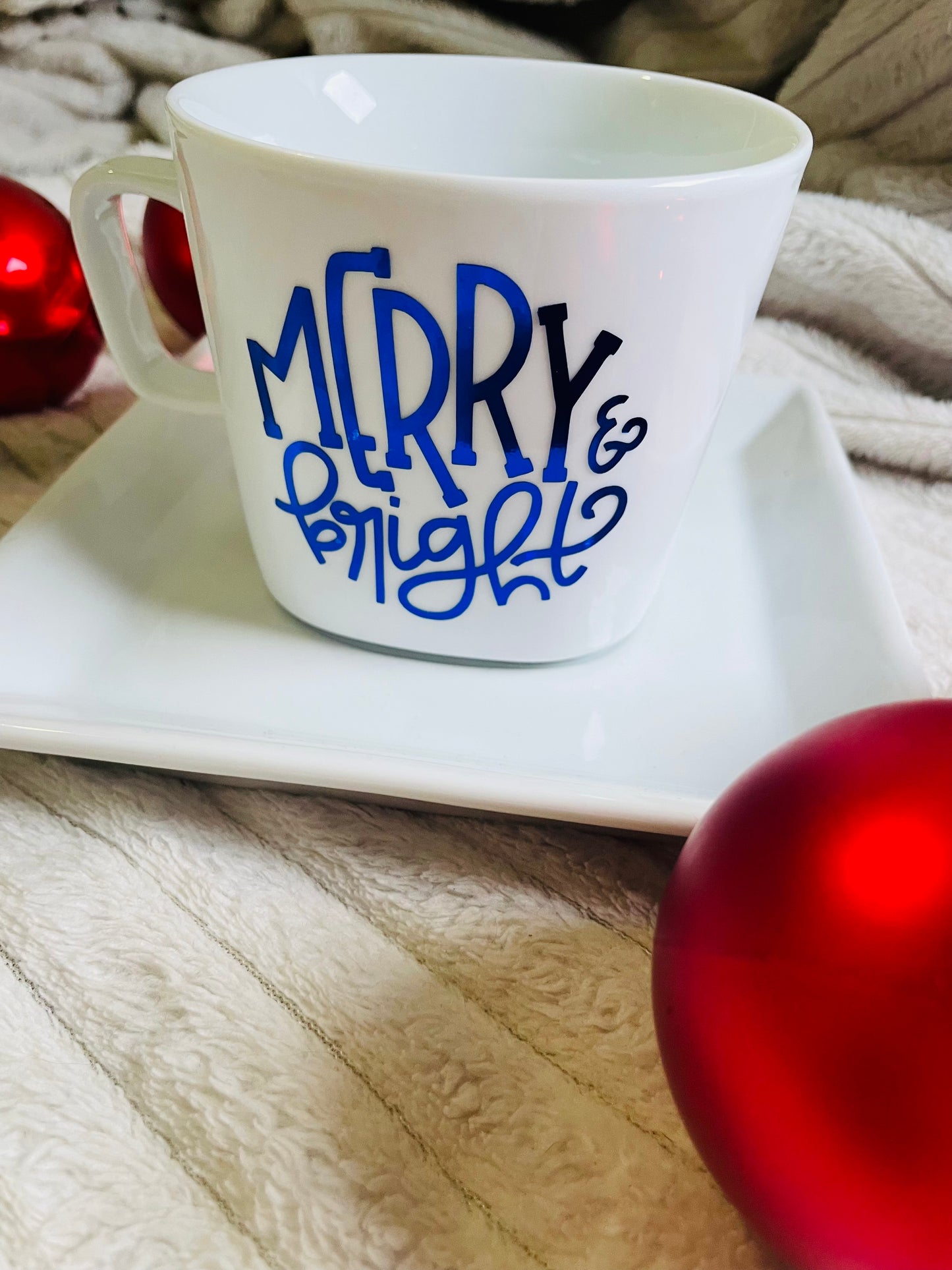 Mugg med fat - bright