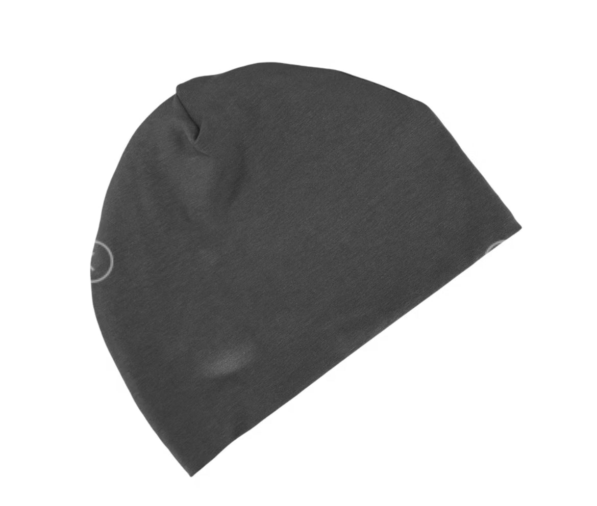 Mössa med namn i reflex